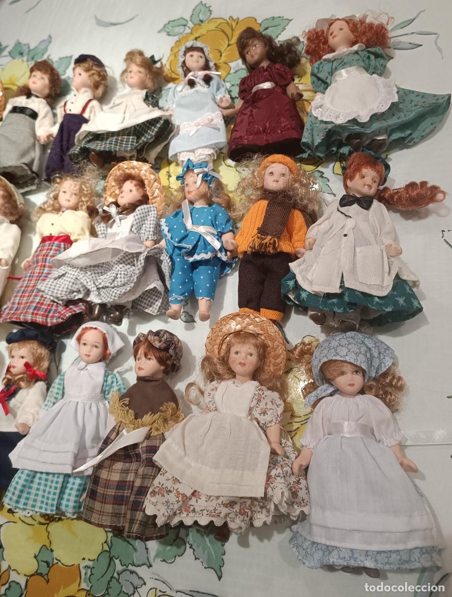 Mu&ntilde;ecas porcelana: Lote Mu&ntilde;ecas y complementos de porcelana - Foto 2