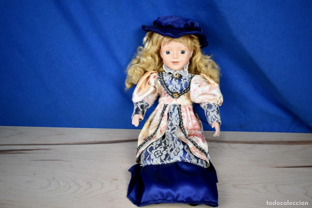 Muñecas porcelana: Bonita muñeca en porcelana