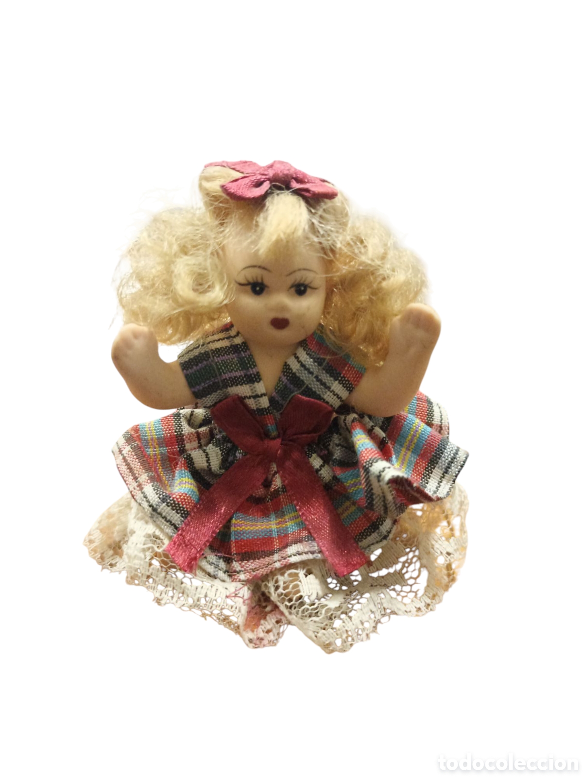 Mu&ntilde;ecas porcelana: Mu&ntilde;eca de porcelana Doll sentada - Foto 1