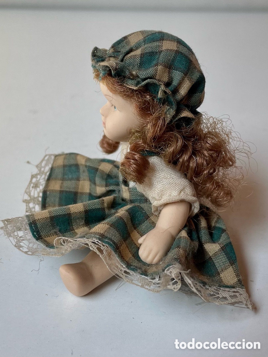 Mu&ntilde;ecas porcelana: MINI MU&Ntilde;ECA DE PORCELANA - Foto 2