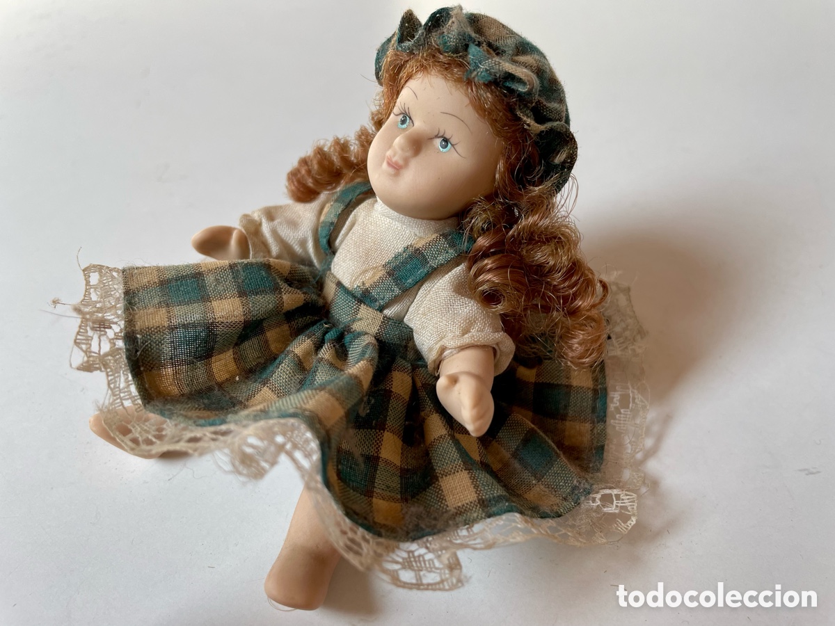 Mu&ntilde;ecas porcelana: MINI MU&Ntilde;ECA DE PORCELANA - Foto 3