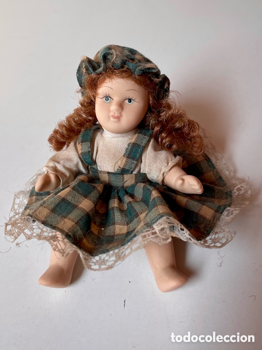Mu&ntilde;ecas porcelana: MINI MU&Ntilde;ECA DE PORCELANA - Foto 1