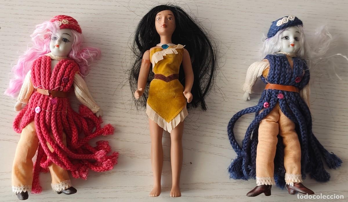 Mu&ntilde;ecas Porcelana: LOTE DE 3 MU&Ntilde;ECAS DE PORCELANA &middot; Una de ellas es Pocahontas de Disney (18,5 CM.)