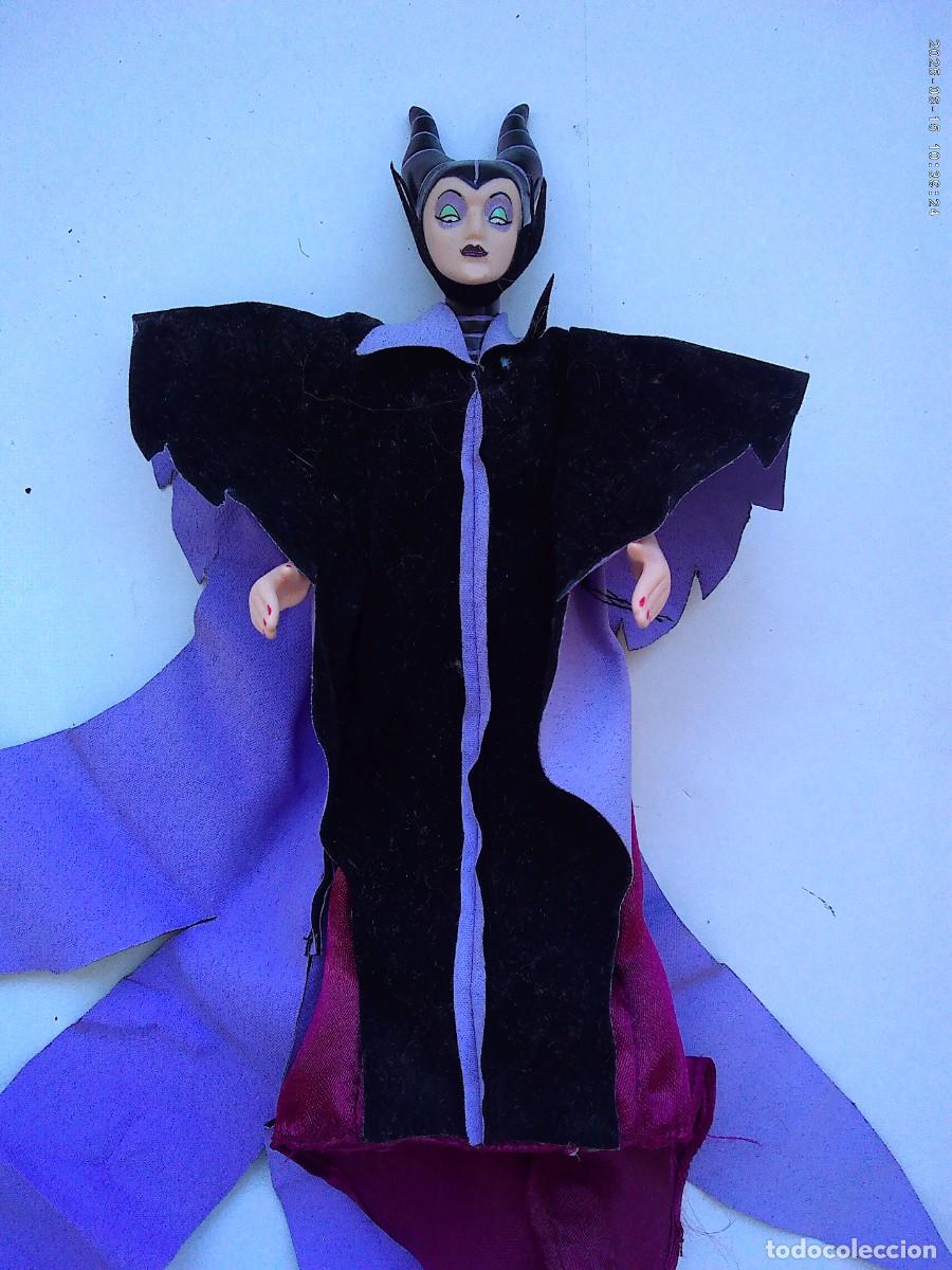 Mu&ntilde;ecas Porcelana: BONITA FIGURA ARTICULADA DE DISNEY : MALEFICA . DE CERAMICA CON ROPA DE TELA