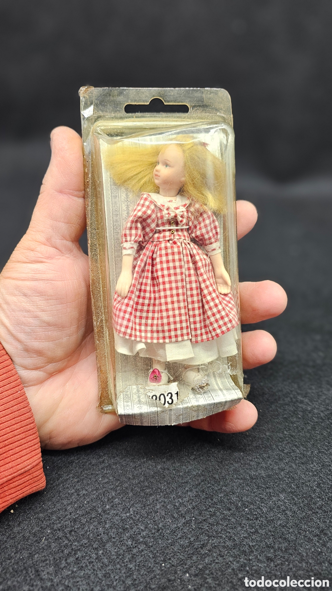Mu&ntilde;ecas Porcelana: Peque&ntilde;a mu&ntilde;eca de porcelana