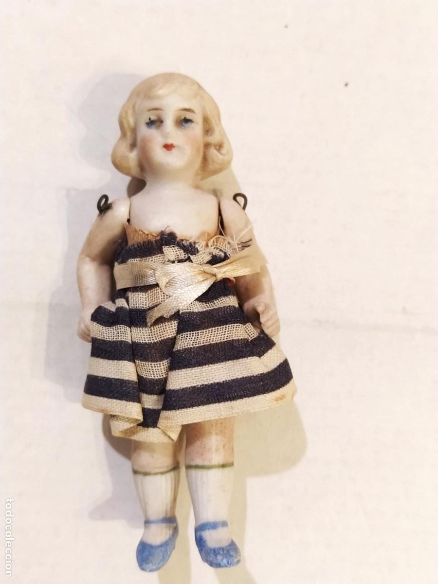 Mu&ntilde;ecas Porcelana: MU&Ntilde;ECA ANTIGUA DE PORCELANA - TAMANO PEQUE&Ntilde;O - VER FOTOS Y MEDIDAS