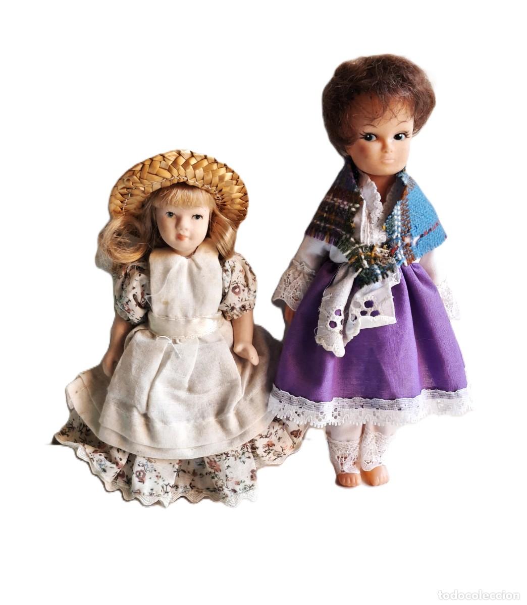 Mu&ntilde;ecas porcelana: DOS MU&Ntilde;ECAS DE PORCELANA DE 16-19 CM DE ALTURA