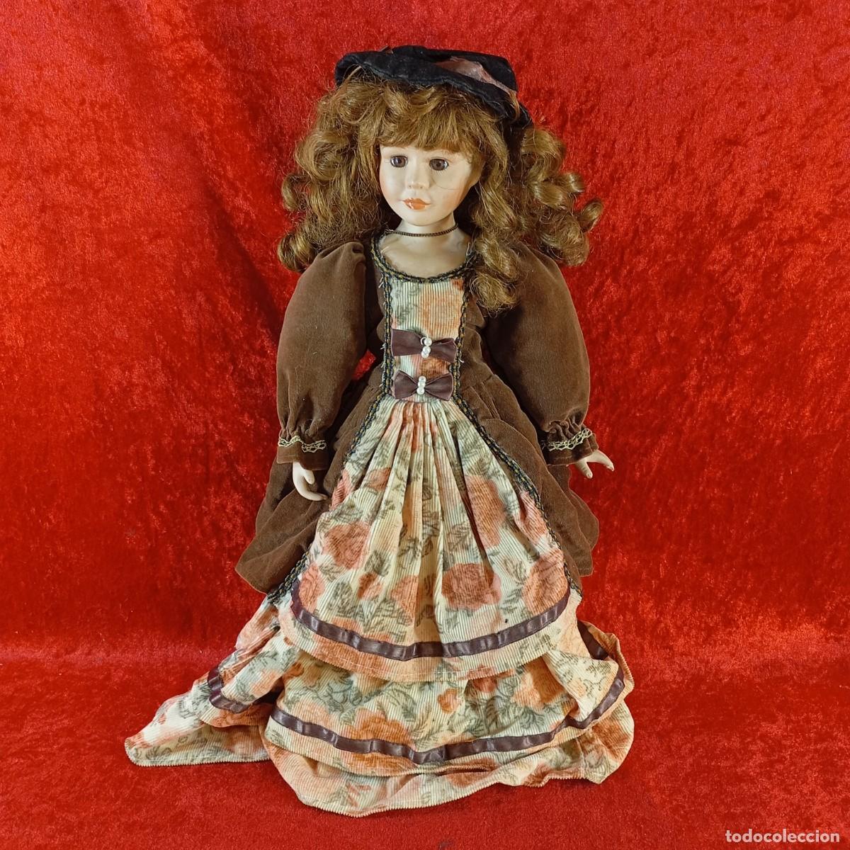 Mu&ntilde;ecas porcelana: PRECIOSA MU&Ntilde;ECA DE PORCELANA - ESTILO VICTORIANO - VESTIDO TERCIOPLEO ESTAMPADO FLORAL - 50 X 25 CM