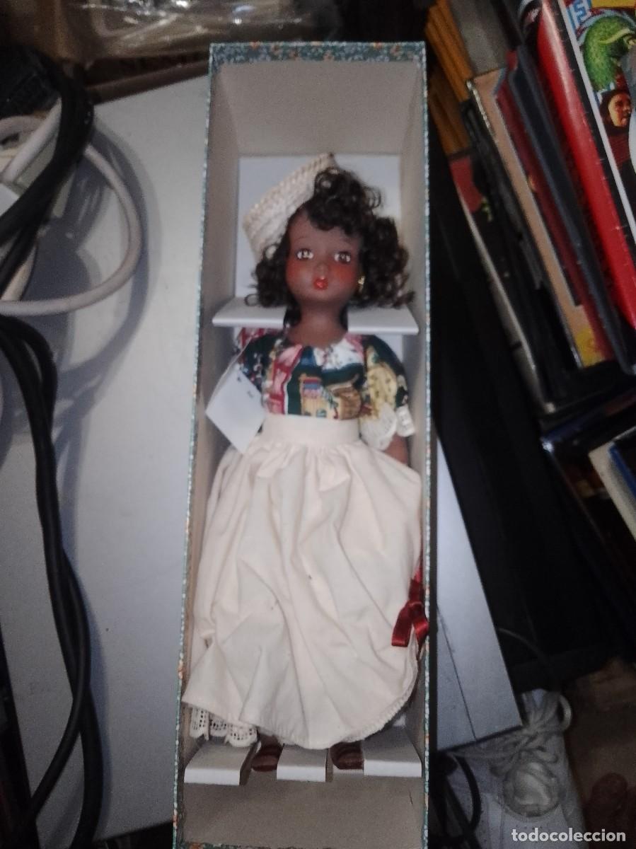 Mu&ntilde;ecas porcelana: Mu&ntilde;eca porcelana fanas a&ntilde;os 80 con su caja original &uacute;nica en tc