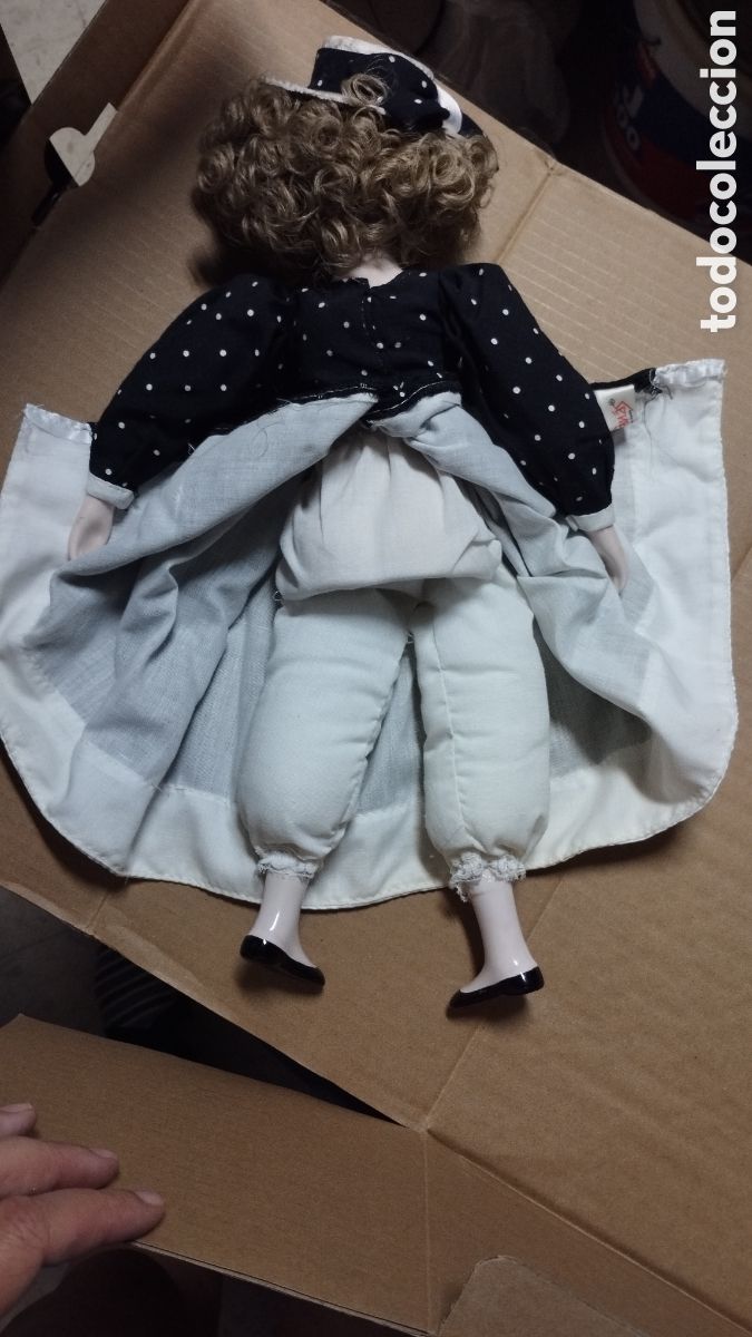Mu&ntilde;ecas porcelana: Mu&ntilde;eca de porcelana 37cms - Foto 2