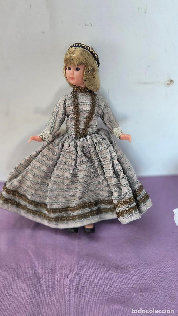 Mu&ntilde;ecas porcelana: mu&ntilde;eca antigua peque&ntilde;as