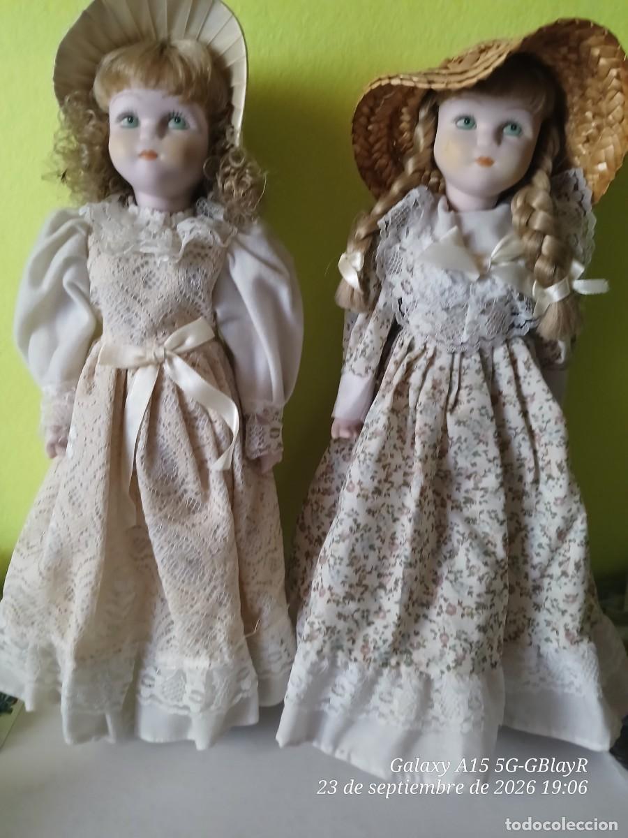 Mu&ntilde;ecas porcelana: Pareja de mu&ntilde;ecas de porcelana vintage.