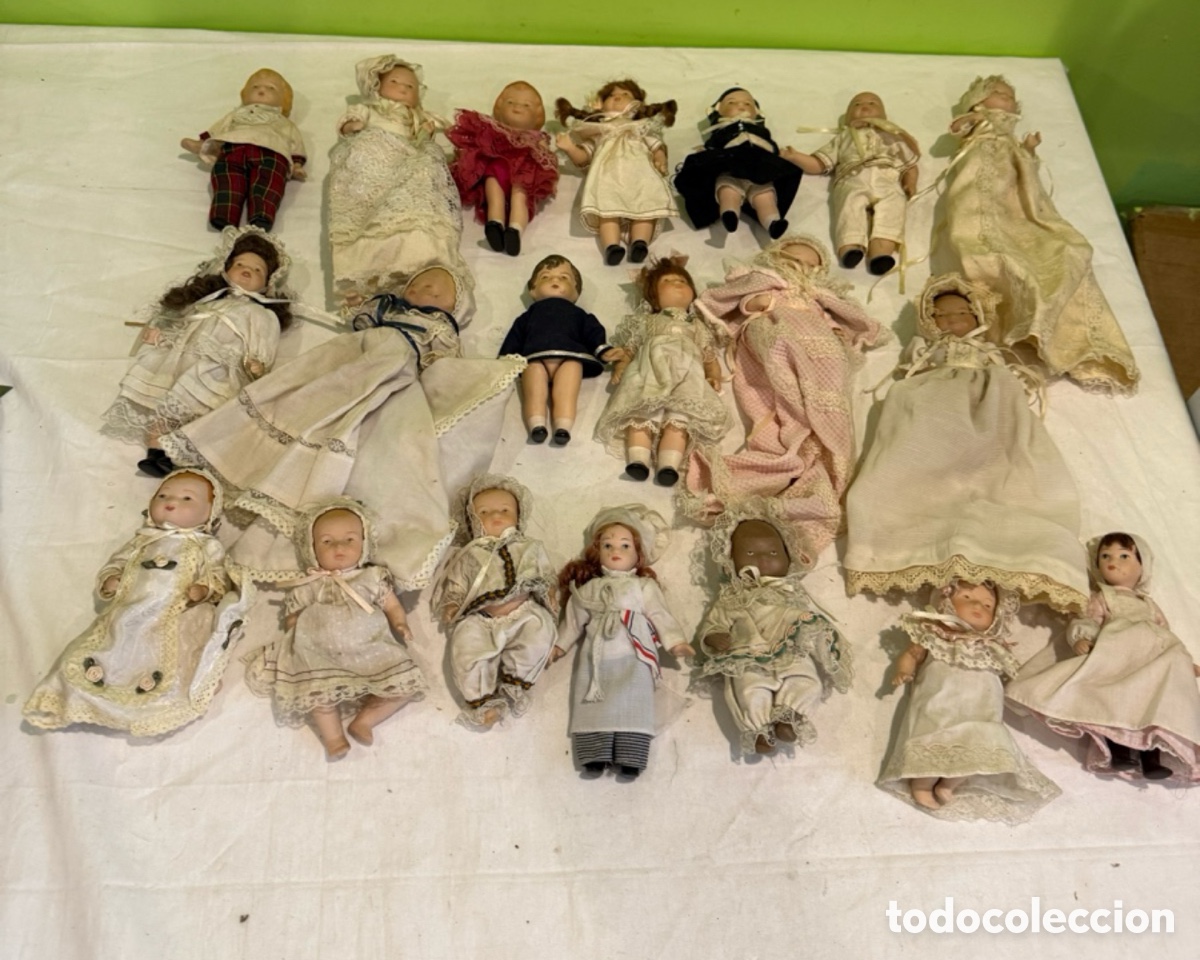 Bonecas Porcelana: Lote 20 mu&ntilde;ecas miniatura de porcelana &ndash; beb&eacute;s, ni&ntilde;as y vestidos de &eacute;poca &ndash; a&ntilde;os 80&ndash;90 (Lote A)