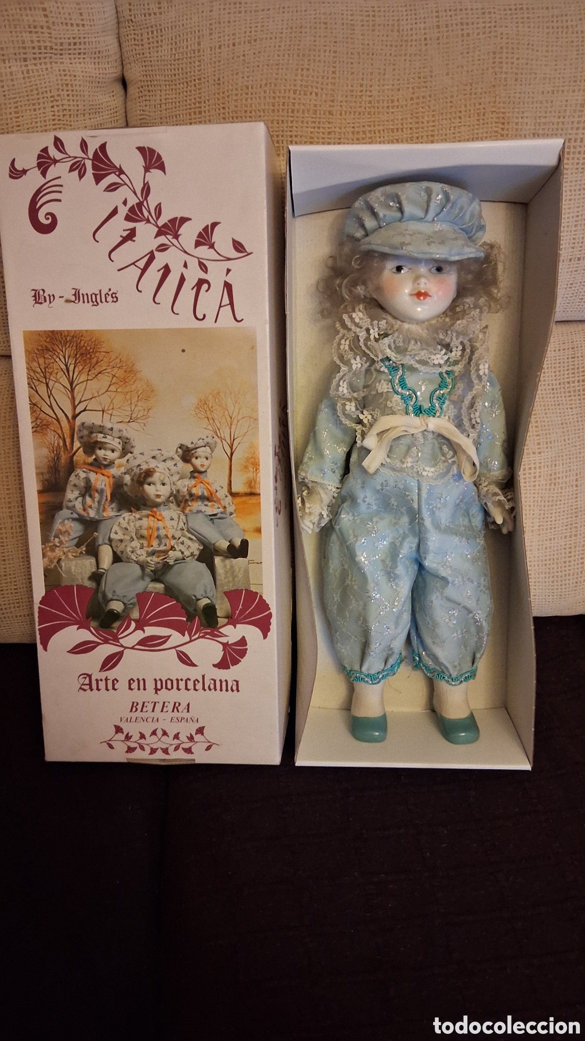 Poup&eacute;es Porcelaine: MU&Ntilde;ECA ARTICULADA DE PORCELANA
