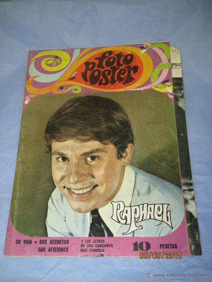 Catalogues de Musique: Antiguo Revista Desplegable FOTO POSTER con RAPHAEL del a&ntilde;o 1968.
