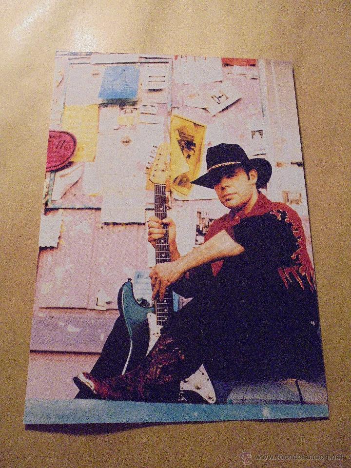 Catalogues de Musique: MUSICA - GRUPO -TARJETA PROMOCIONAL - VARGAS BLUES BAND , FOTG. JAVIER SALAS - 15,5X11,5 CM.