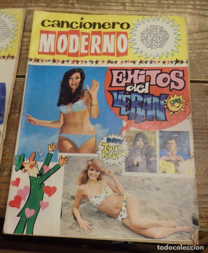 Catalogues de Musique: CANCIONERO MODERNO &Eacute;xitos del verano 1972, poster central Tony Ronald, raro