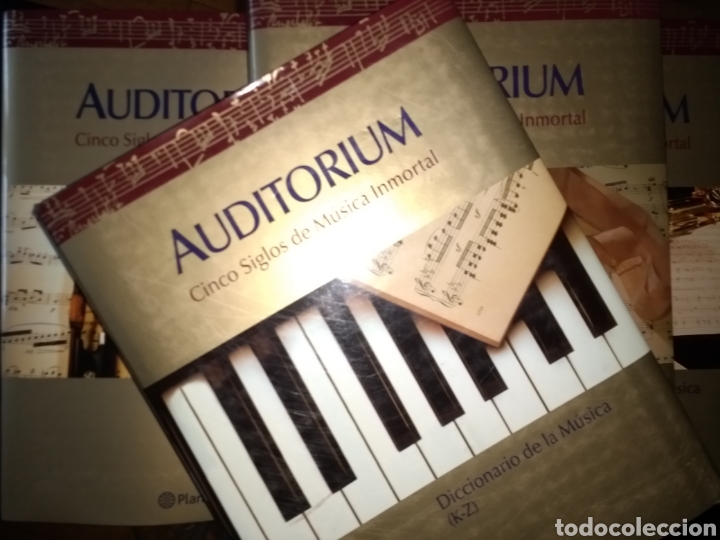 Catalogues de Musique: AUDITORIUM. CINCO SIGLOS DE MISMO INMORTAL. EDITORIAL PLANETA CONSTA DE 4 TOMOS: CR&Oacute;NICA DE LA M&Uacute;SIC