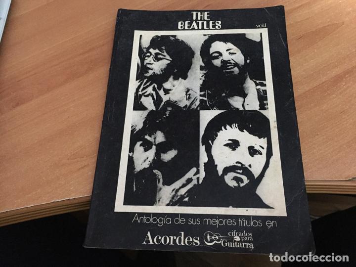 Catalogues de Musique: THE BEATLES VOL 1 ACORDES CIFRADOS PARA GUITARRA (COIB58)