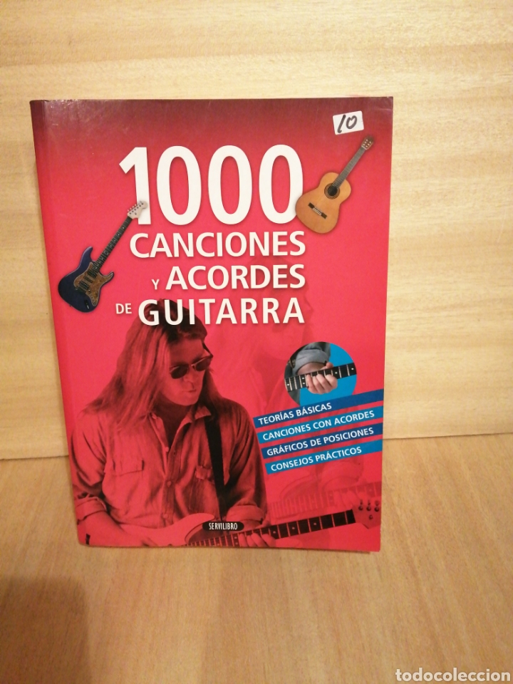 Cat&aacute;logos de M&uacute;sica: 1000 canciones y acordes de guitarra. Joseba Olano. 347 p&aacute;ginas.