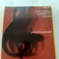 Catálogos de Música: PHILICORDA CASSETTE ALBUM, PHILIPS 1971 INGLÉS. Lote 331007933