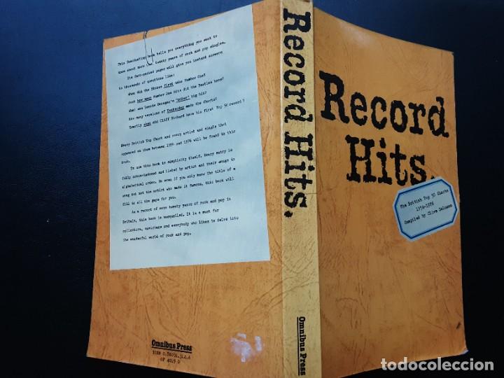 Catalogues de Musique: RECORD HITS, THE BRITISH TOP CHARTS 1954-1976, con 250 p&aacute;ginas