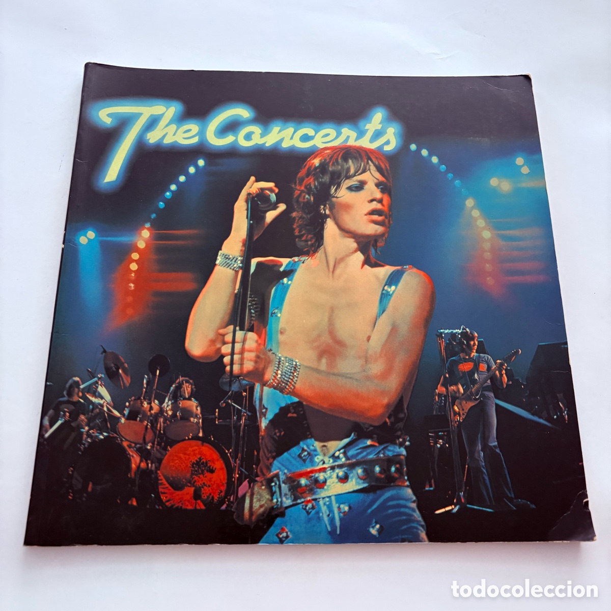 Cat&aacute;logos de M&uacute;sica: libro de 1979 fotografias de conciertos the concerts laurie lewis ramones the clash bob marley etc..