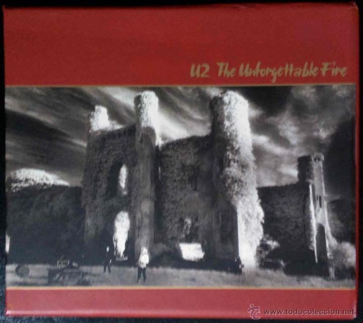 CDs de m&uacute;sica: U2, UNFORGETTABLE FIRE - DOBLE CD, 2 DISCOS CDs + LIBRO. COMO NUEVO - Foto 1