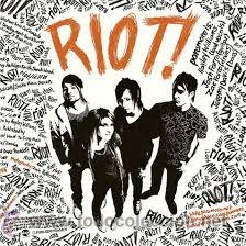 CDs de m&uacute;sica: PARAMORE - RIOT - CD ALBUM - Foto 1