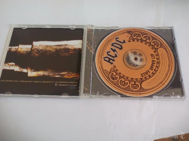 CDs de m&uacute;sica: AC/DC. Stiff Upper lip. CD a&ntilde;o 2000 - Foto 2