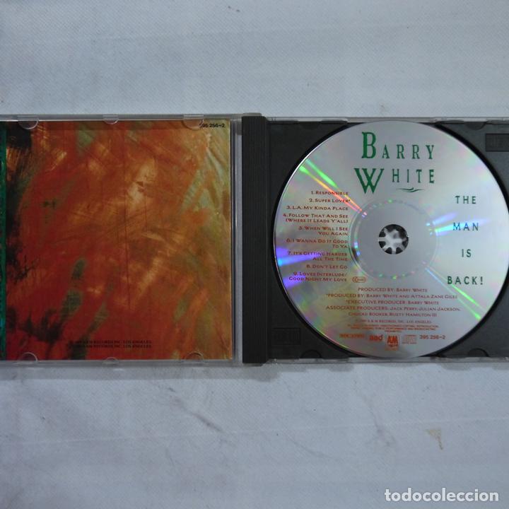 CDs de m&uacute;sica: BARRY WHITE - THE MAN IS BACK - CD 1989 - Foto 3