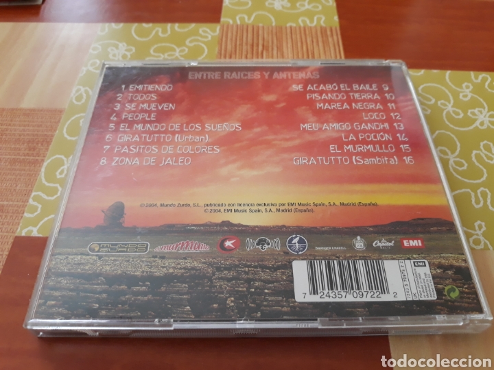 CDs de m&uacute;sica: Macaco - entre raices y antenas - cd - Foto 2