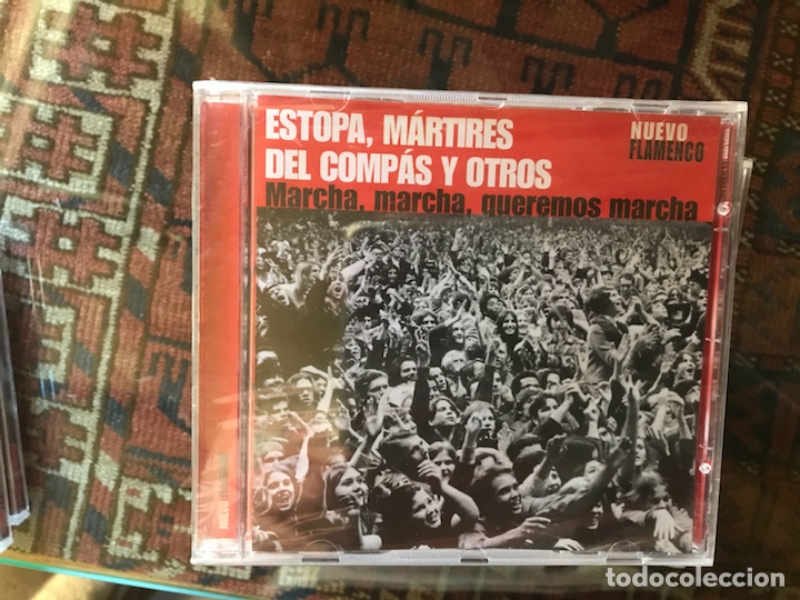 CDs de m&uacute;sica: Estopa, M&aacute;rtires del comp&aacute;s y otros. - Foto 1