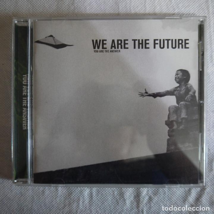 CDs de m&uacute;sica: WE ARE DE FUTURE. YOU ARE THE ANSWER - CD 2004 - Foto 1