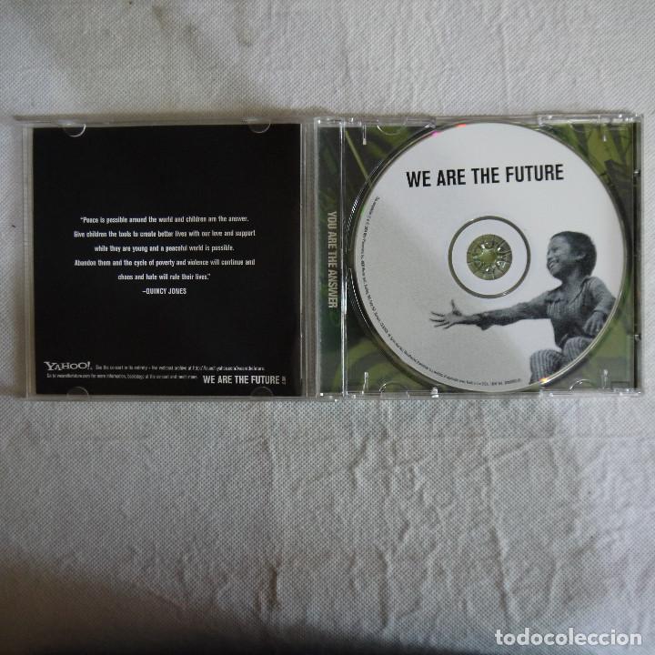 CDs de m&uacute;sica: WE ARE DE FUTURE. YOU ARE THE ANSWER - CD 2004 - Foto 2