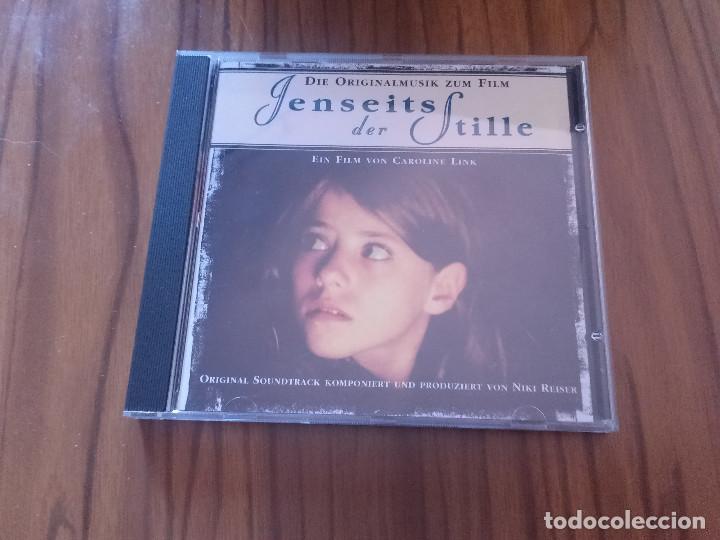 Music CDs: JENSEITS DER STILLE. CD BANDA SONORA M&Aacute;S ALL&Aacute; DEL SILENCIO. BUEN ESTADO CON 24 TEMAS. RARO