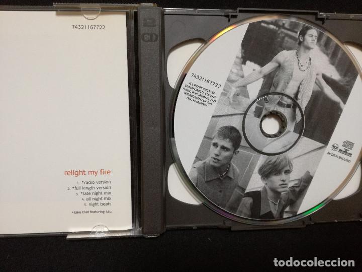 CDs de m&uacute;sica: CD MAXI - TAKE THAT - FEAUTURING LULU - RELIGHT MY FIRE - Foto 2