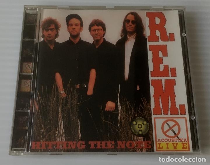 CDs de m&uacute;sica: R.E.M. HITTING THE NOTE. EDITADO POR BACKSTAGE, 1994. CD - Foto 1
