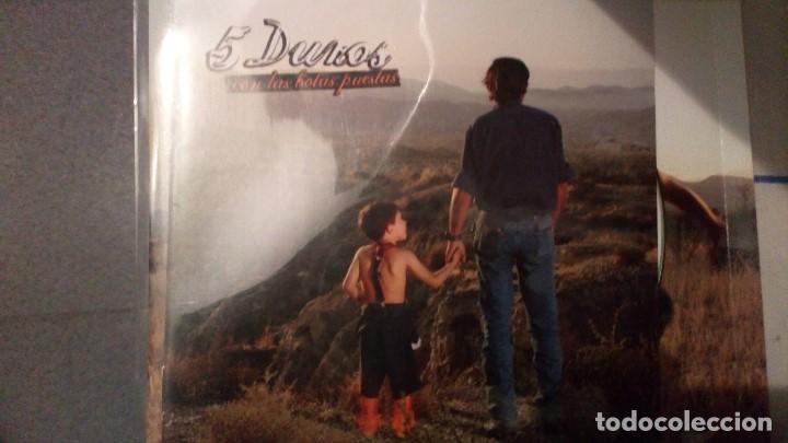 CDs de m&uacute;sica: 5 DUROS - Con las botas puestas - Foto 1