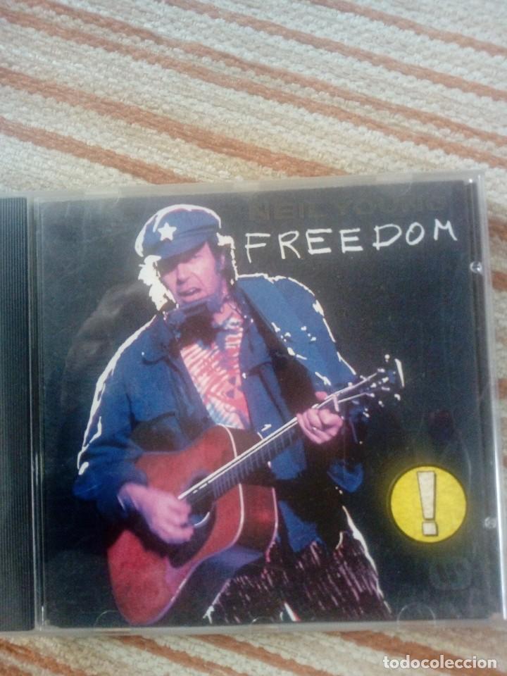 CDs de m&uacute;sica: Neil young cd-freedom - Foto 1