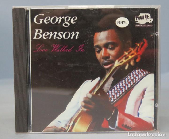 CDs de m&uacute;sica: CD. GEORGE BENSON. LOVE WALKED IN - Foto 1