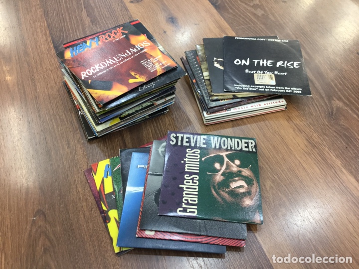 Music CDs: LOTE DE 53 CD&rsquo;S PROMOCIONALES DE M&Uacute;SICA ROCK