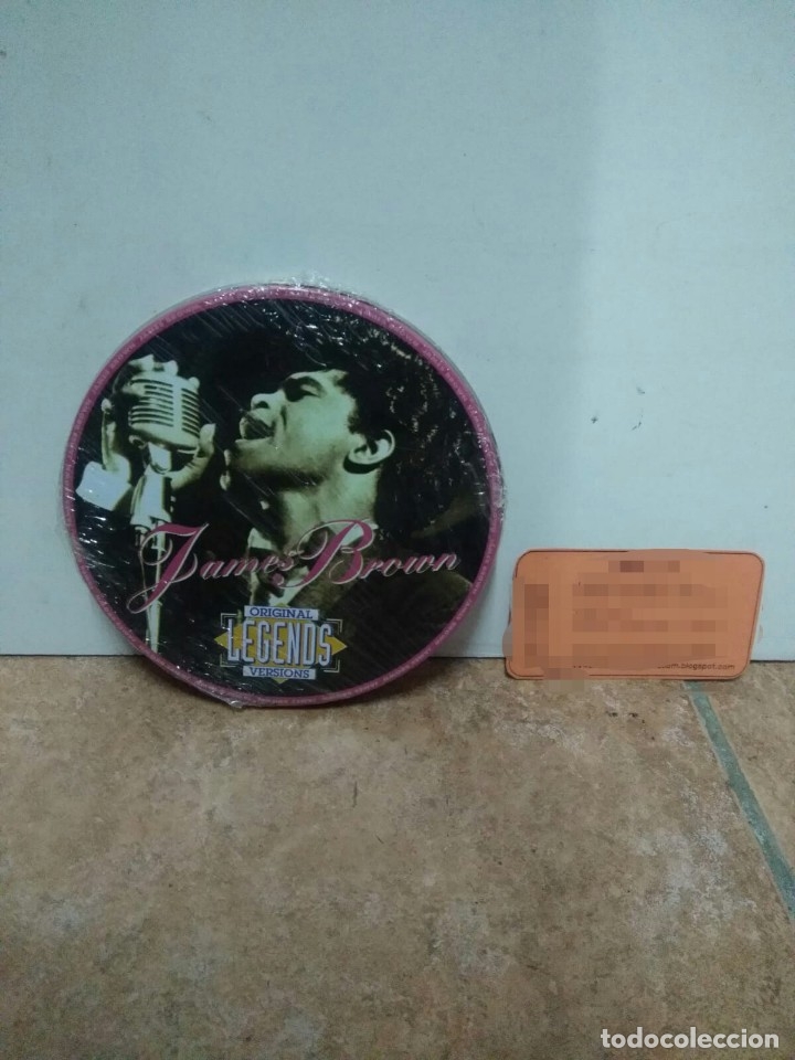 CDs de m&uacute;sica: CD original Legends James Brown - Foto 1