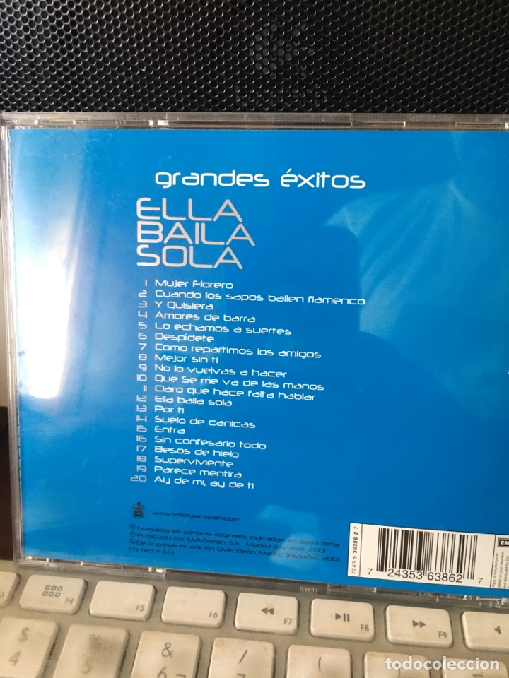 CDs de m&uacute;sica: ELLA BAILA SOLA-GRANDES EXITOS-2001 - Foto 2