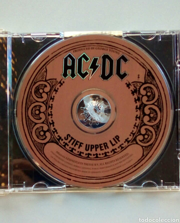 CDs de m&uacute;sica: Ac/Dc - Stiff upper lip, Warner, 2000. Germany. - Foto 4