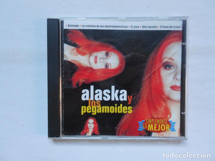 CDs de m&uacute;sica: ALASKA Y LOS PEGAMOIDES : SIMPLEMENTE LO MEJOR CD - Foto 1