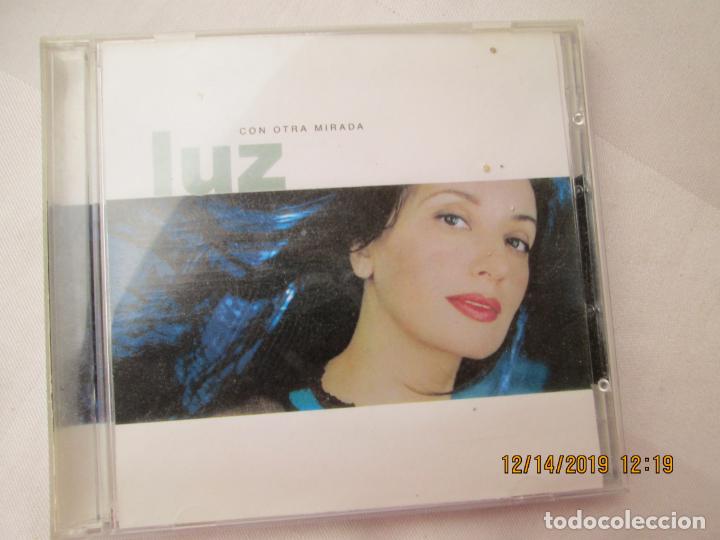 CDs de m&uacute;sica: LUZ CASAL , CON OTRA MIRADA  CD - 2002 - Foto 1