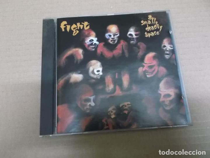 CDs de m&uacute;sica: FIGHT (CD) A SMALL DEADLY SPACE A&Ntilde;O &ndash; 1995 - Foto 1
