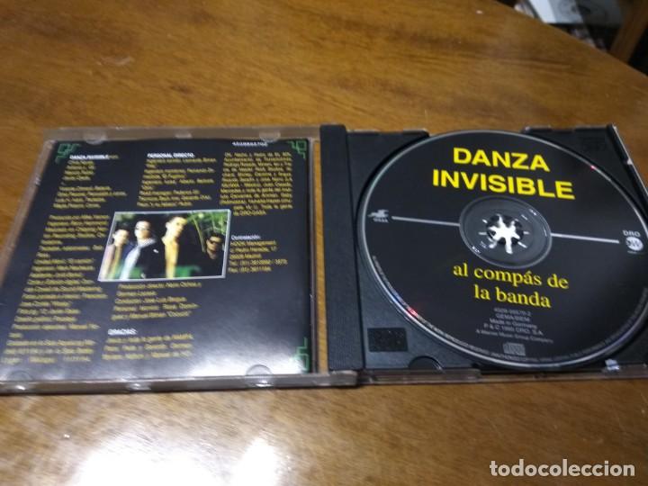 CDs de m&uacute;sica: DANZA INVISIBLE - AL COMP&Aacute;S DE LA BANDA (CD) 1995 - 16 TEMAS - Foto 2