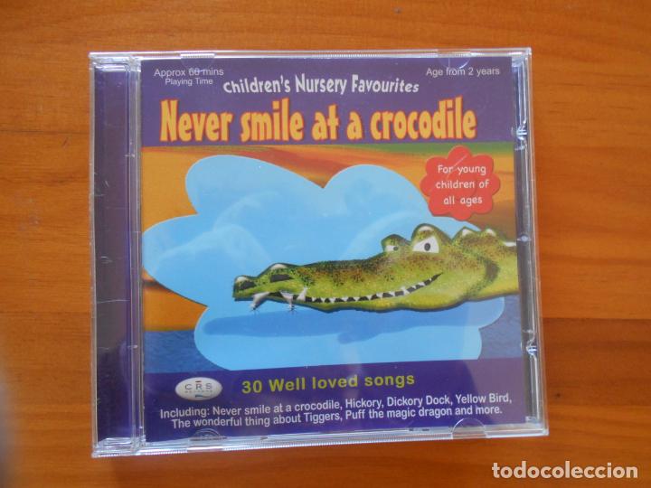 CDs de m&uacute;sica: CD NEVER SMILE AT A CROCODILE (D5) - Foto 1
